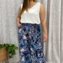 JasminePants-NavyFloral.Natalia14_9