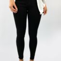 Our_Favourite_Jeans_-_Black_Close_Straight_c39a87e6-a321-4336-a538-6e6f92e675fa